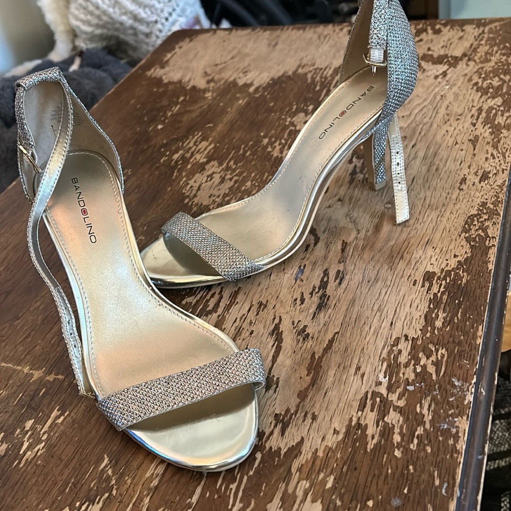 size 7 Rhinestone ankle strap pumps